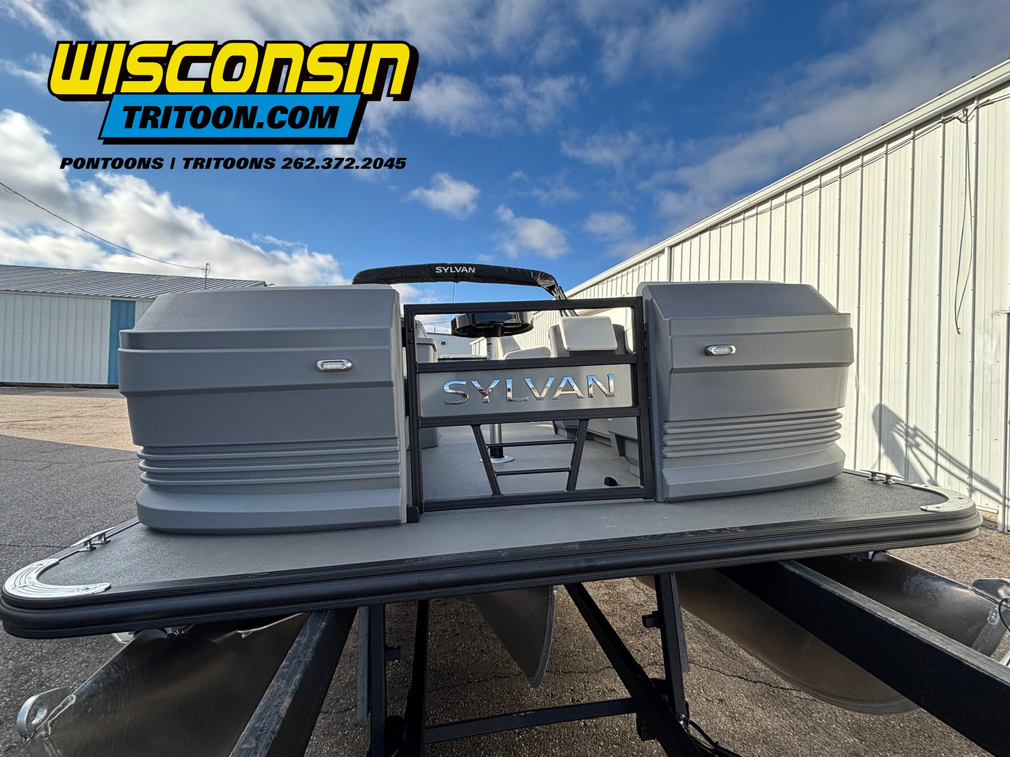 2026 Sylvan 20' Tritoon R20 Party Fish