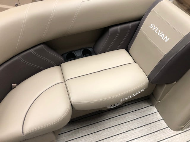 2025 Sylvan 20' Pontoon 820 Mirage LZ CR Changing Room With Mercury 60HP CT