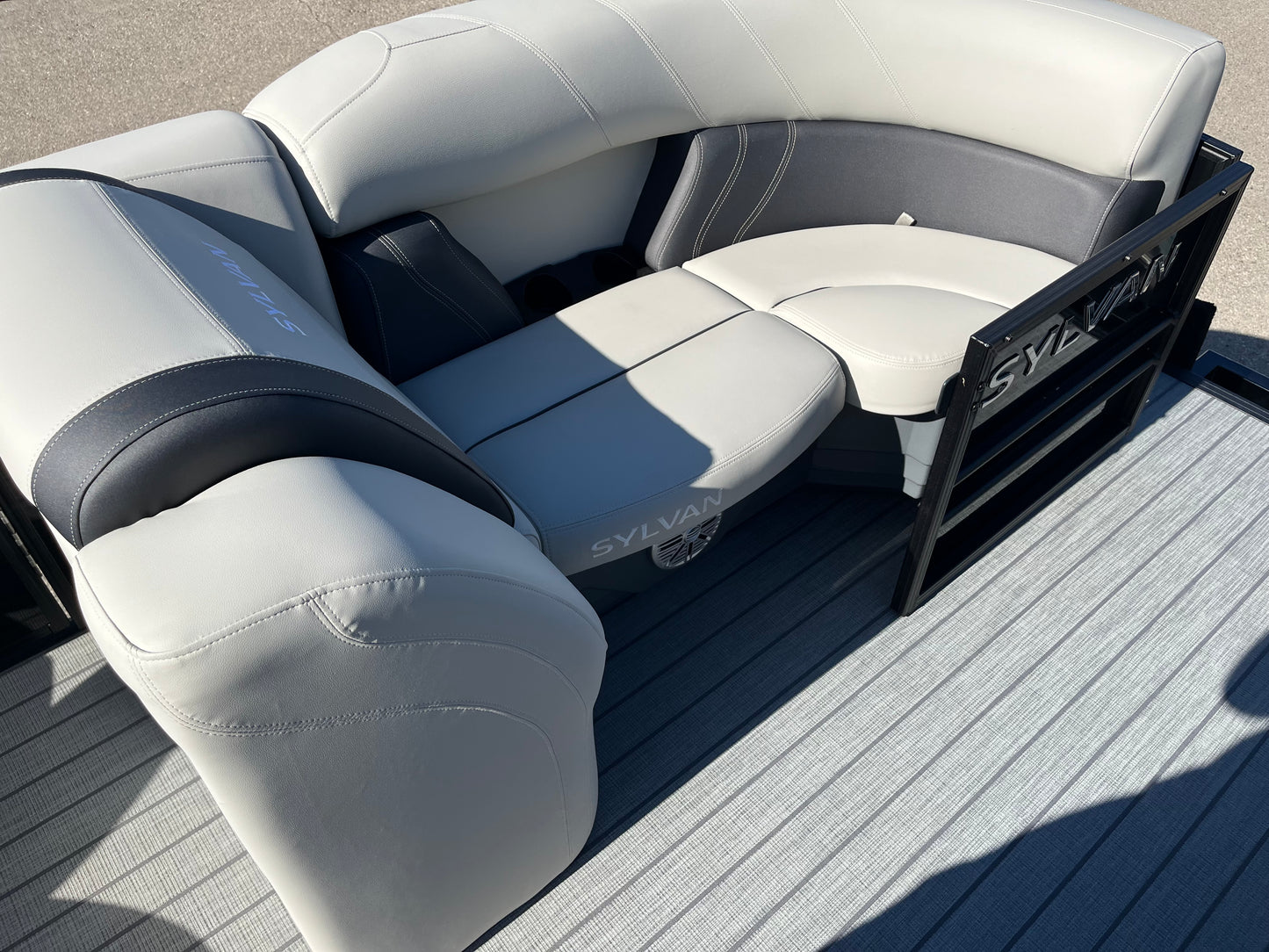 2025 Sylvan 23' Tritoon Mirage X3 LZ Mercury 115HP CT