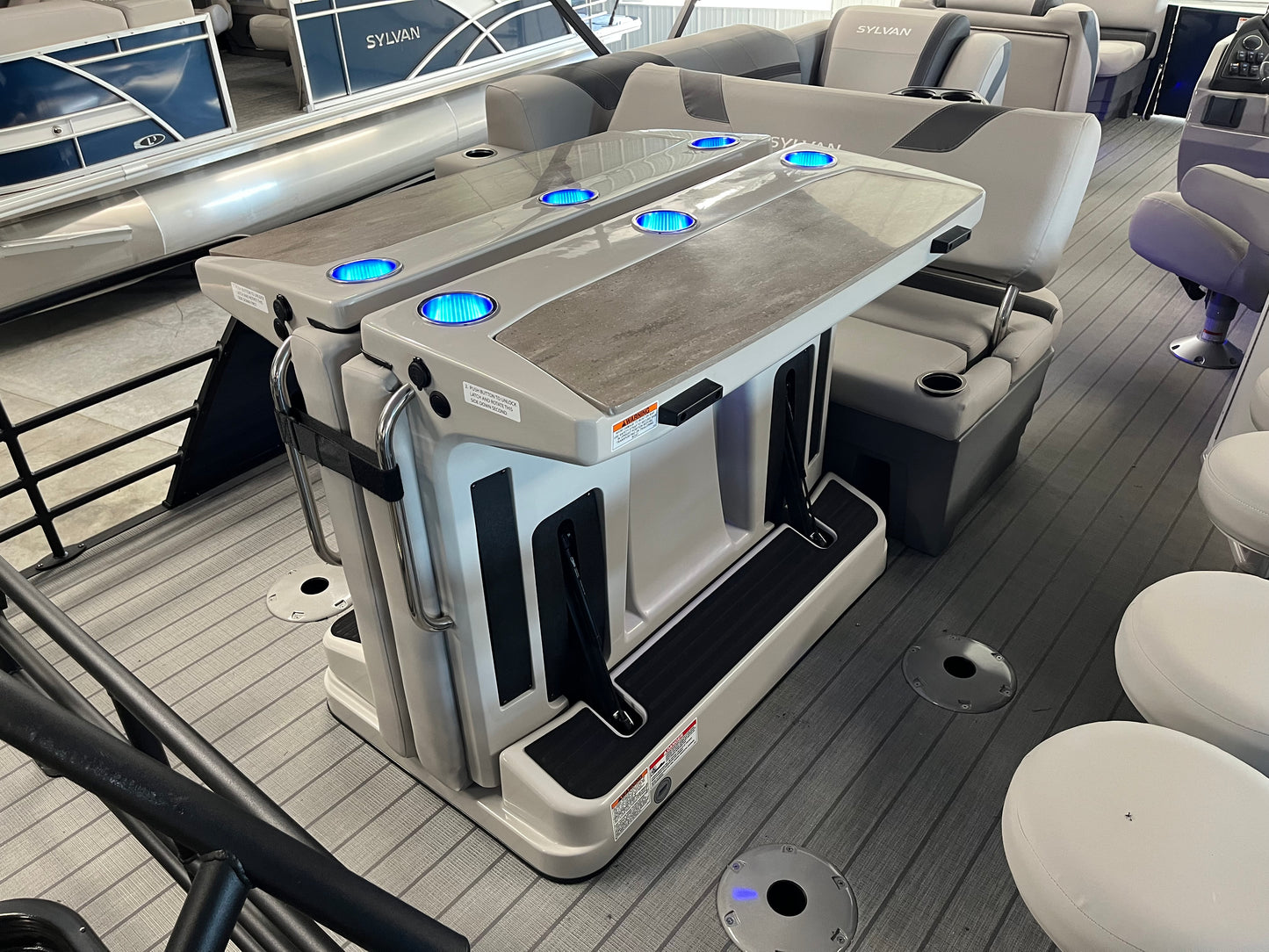 2025 Sylvan 23' L3 DLZ Bar Pontoon With Mercury 60HP CT