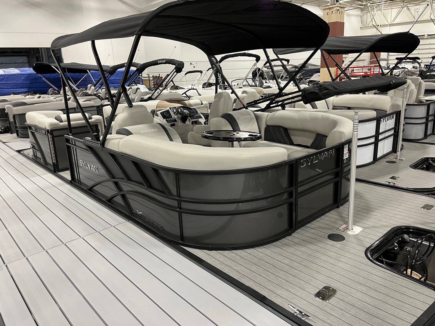 2024 Sylvan 25' Tritoon 250HP MERC $62,995 CLEARANCE!