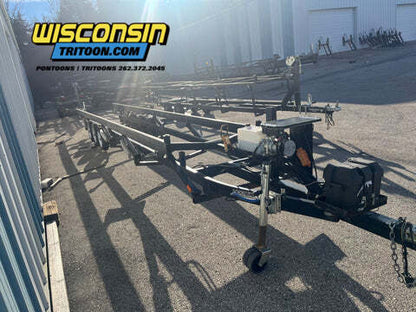 Hoosier Hydraulic Tritoon Scissor Trailer BX325TT-12 5500LB Capacity