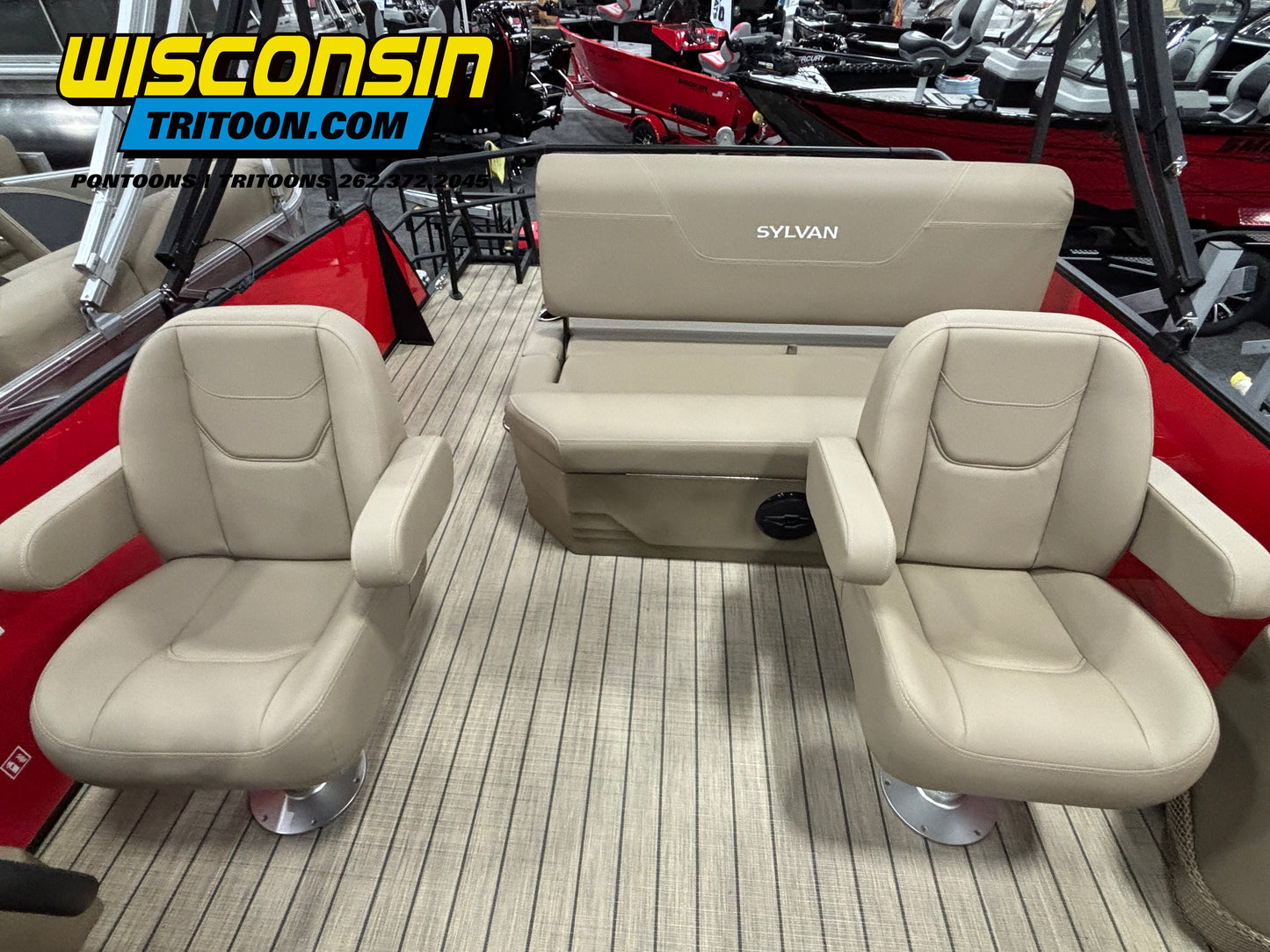 2026 Sylvan 20' Tritoon 820 Mirage CLZ DH Swingback