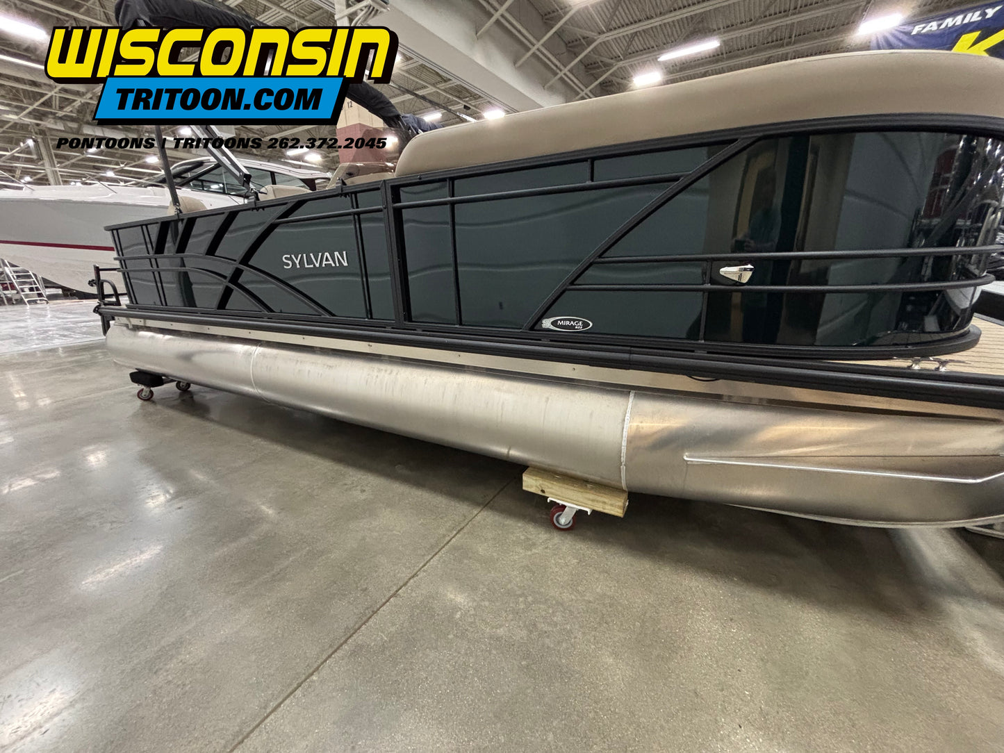2026 Sylvan 22' 822 Mirage Party Fish Tritoon