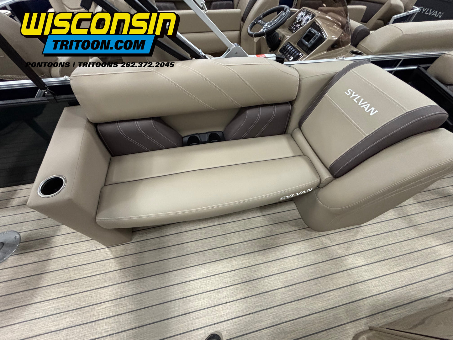 2026 Sylvan 22' 822 Mirage Party Fish Tritoon