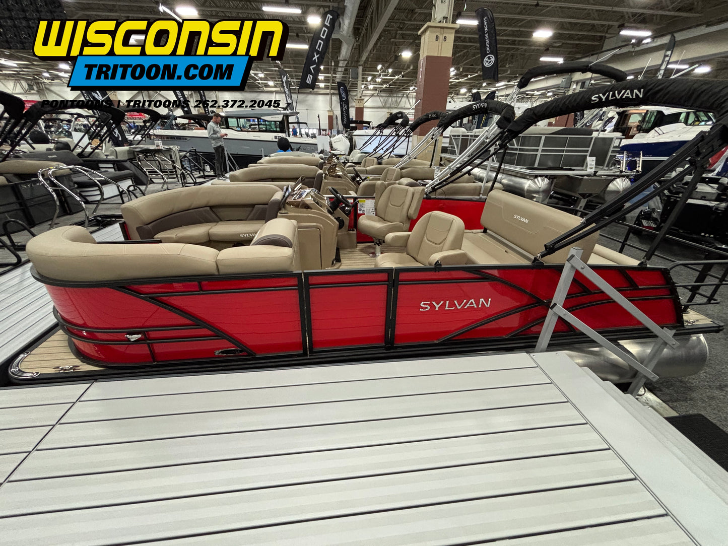 2026 Sylvan 20' Tritoon 820 Mirage CLZ DH Swingback