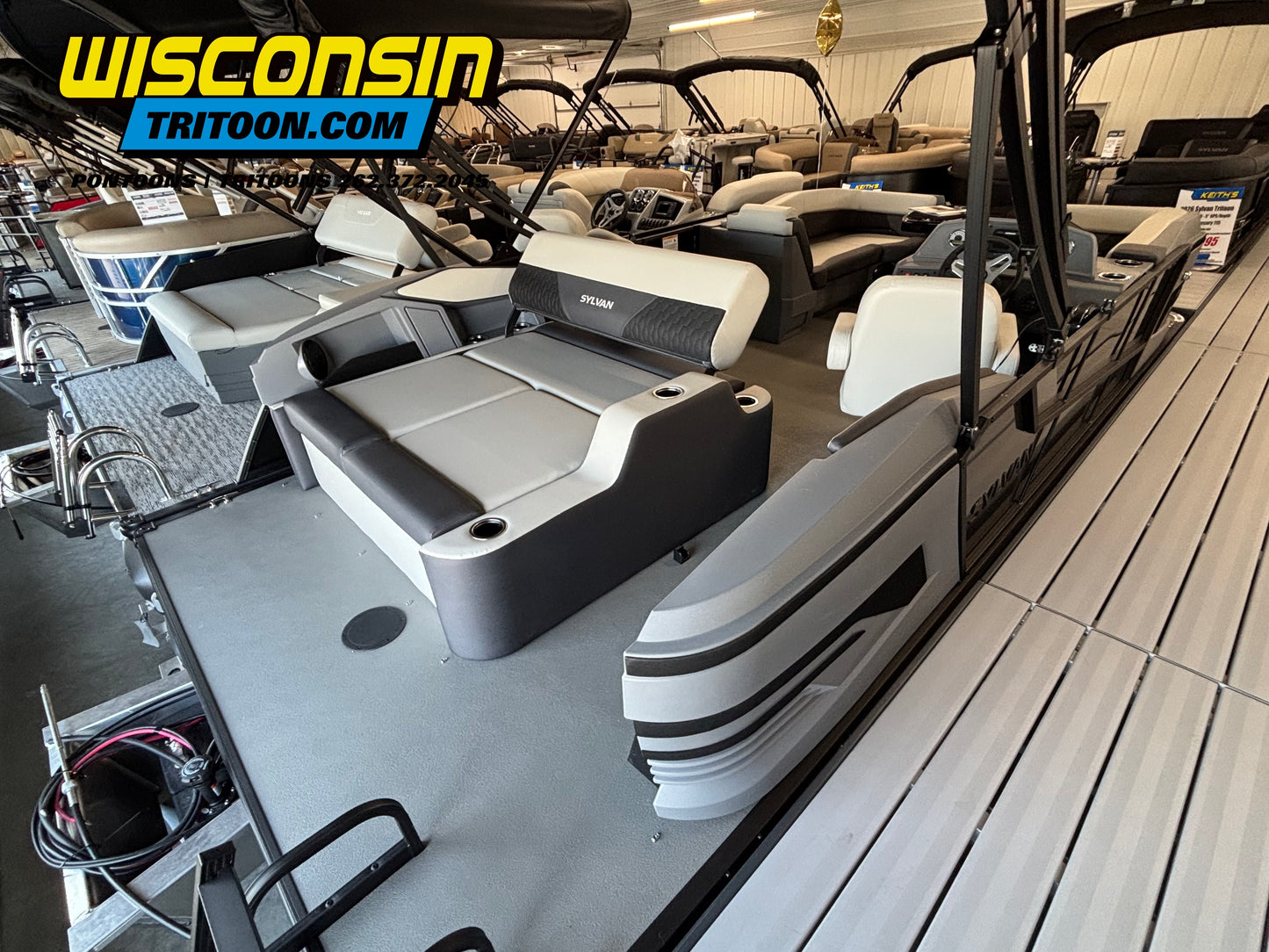 2026 Sylvan 20' Tritoon R20 CLZ DH