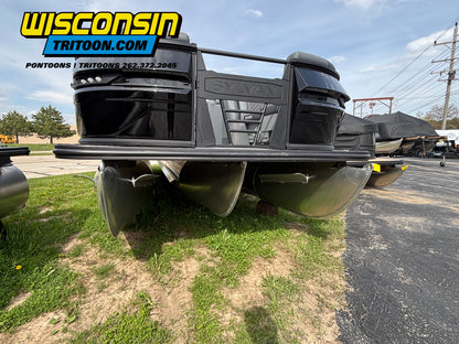 2026 Sylvan 23' L3 DLZ Bar Platinum Edition Fiberglass Tritoon