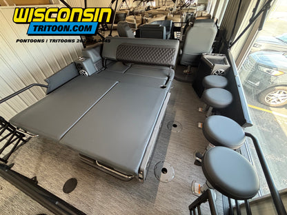 2026 Sylvan 23' L3 DLZ Bar Platinum Edition Fiberglass Tritoon