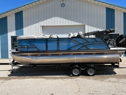 2024 Sylvan 21' Tritoon Mirage X1 CLZ DH Swingback with a Mercury 200HP Wave Blue