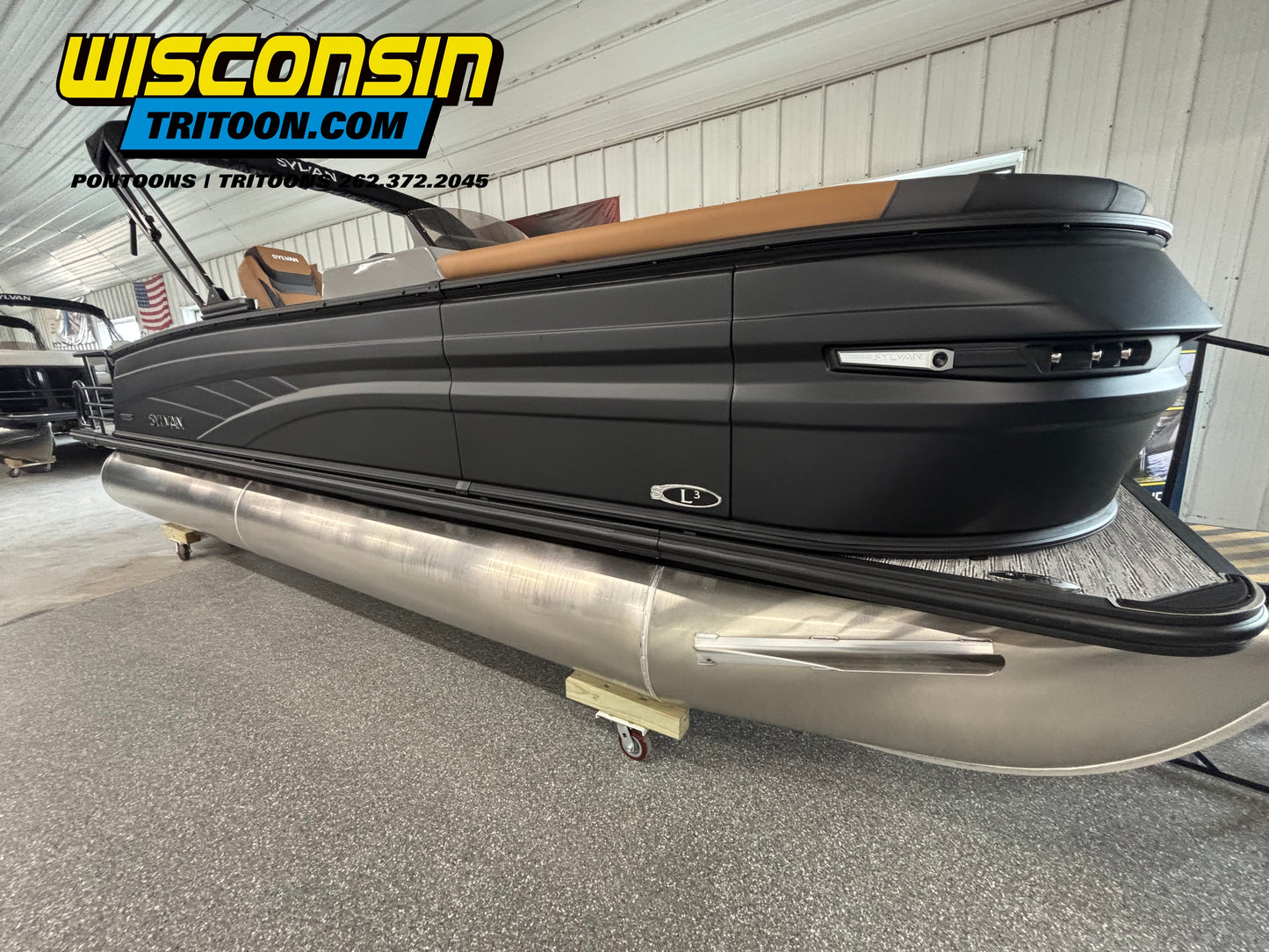 2026 Sylvan 23' L3 DLZ Platinum Fiberglass Tritoon