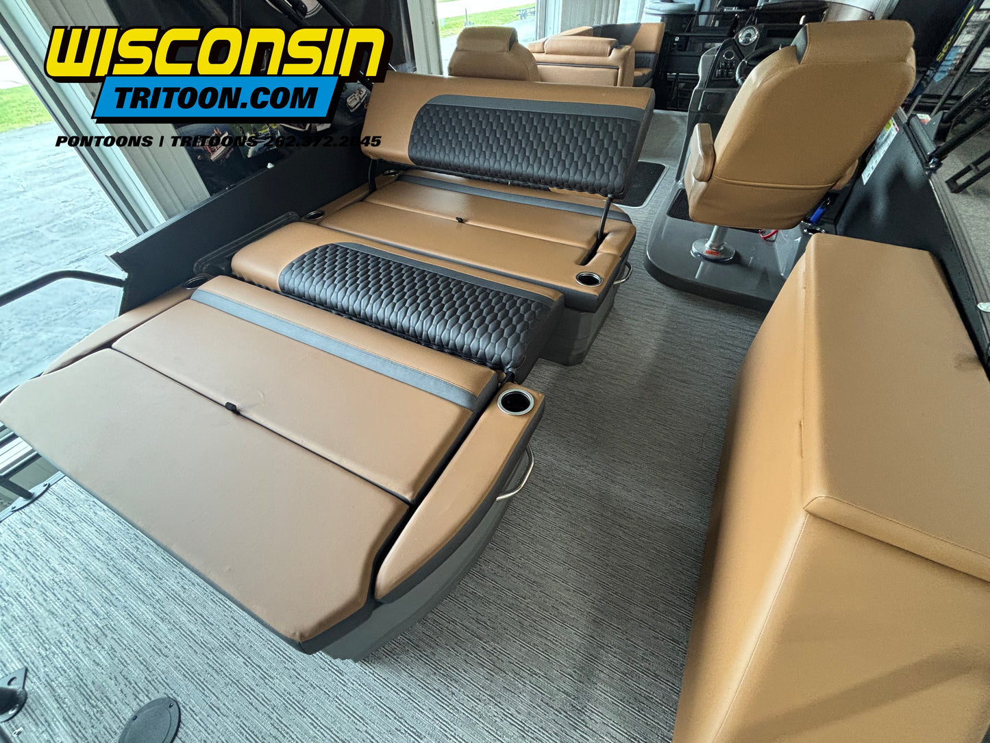 2026 Sylvan 23' L3 DLZ Platinum Fiberglass Tritoon