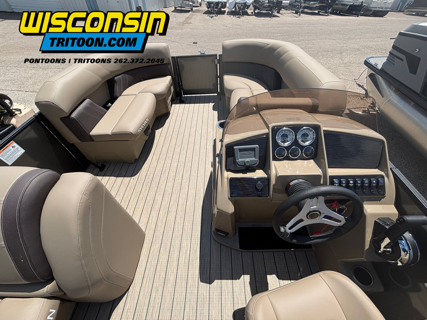 2026 Sylvan 20' Tritoon 820 Mirage LZ CR