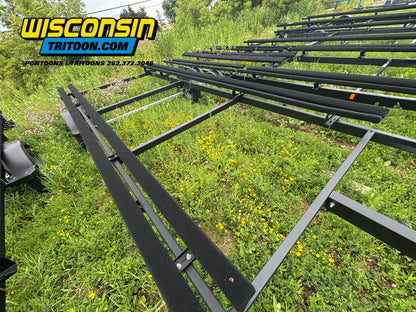 Karavan 1822 Single Axle Pontoon Bunk Trailer, 20'-22', 2700 LB Capacity
