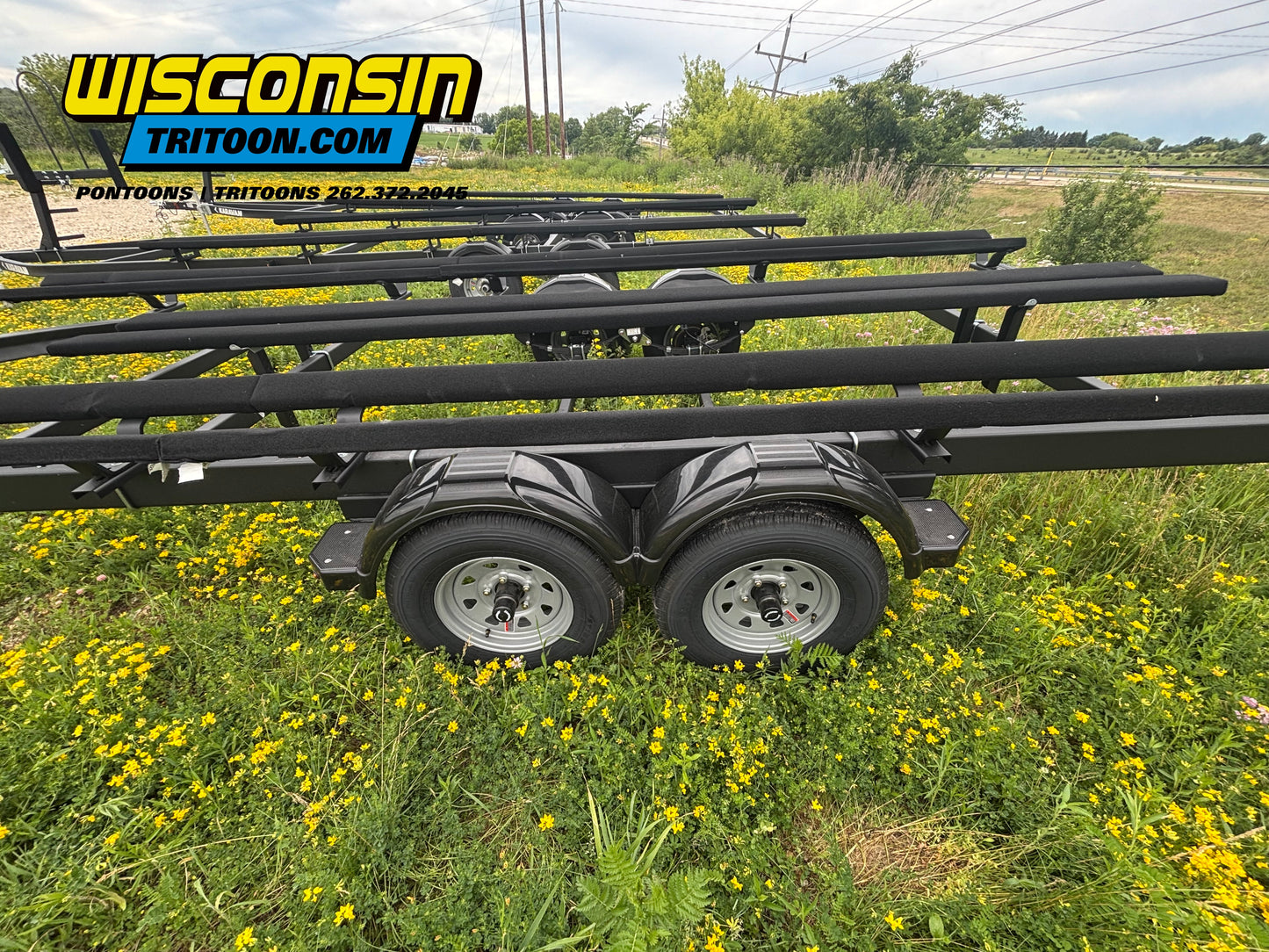 Shoreland'r 2347 TAB 22' - 24' Tritoon Tandem Bunk Trailer with Brakes, 4700 lb Capacity