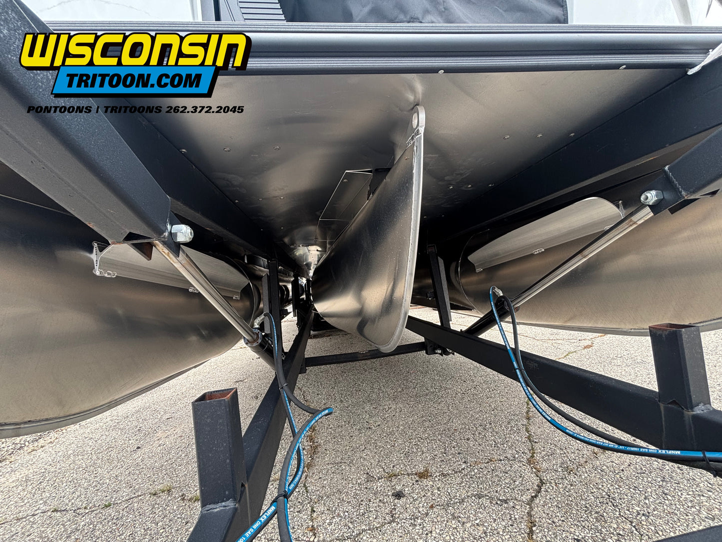 Hoosier Hydraulic Tritoon Scissor Trailer BX325TT-12 5500LB Capacity