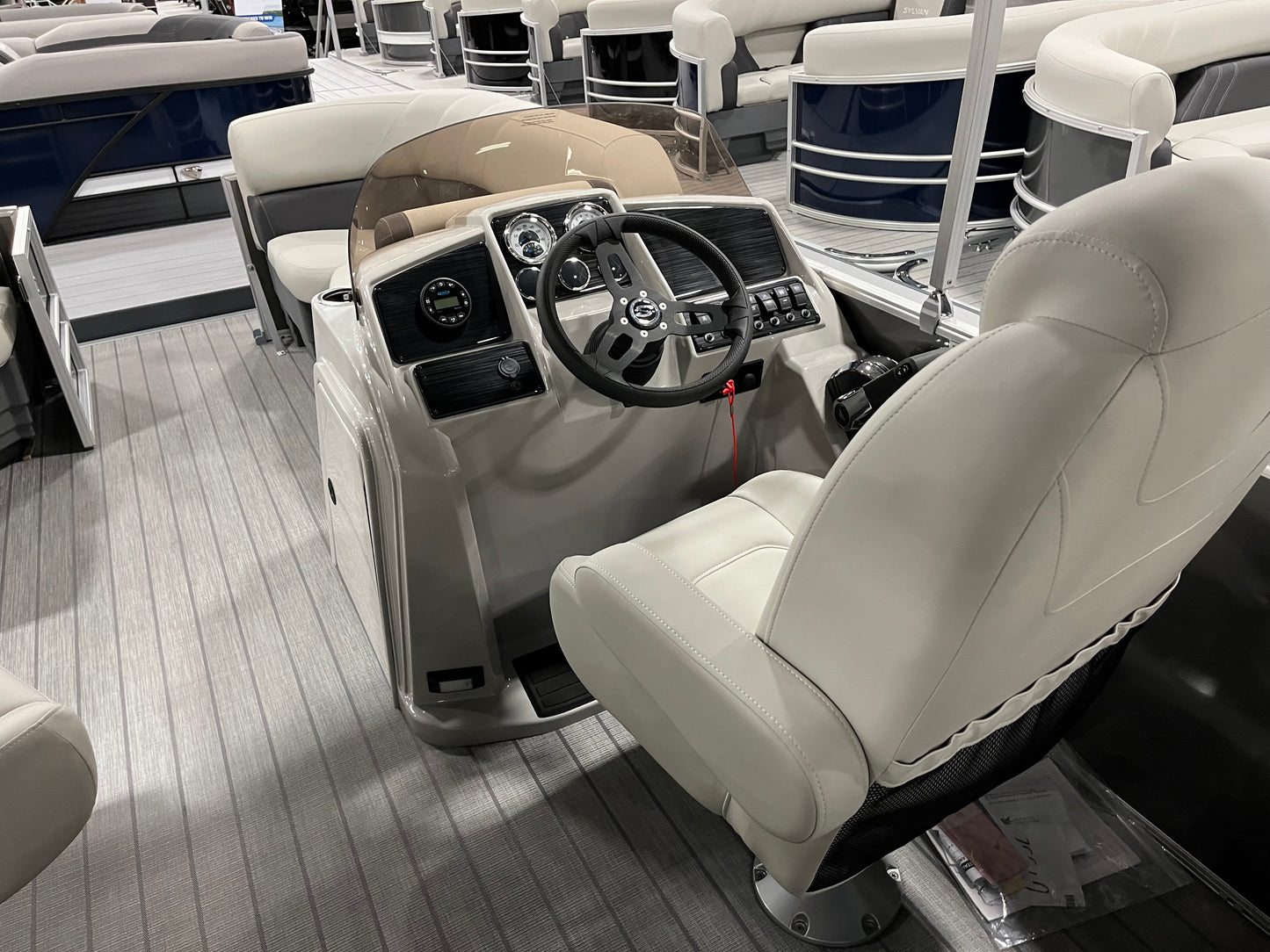 2025 Sylvan 20' 820 LZ With Mercury Avator 35E Electric Pontoon