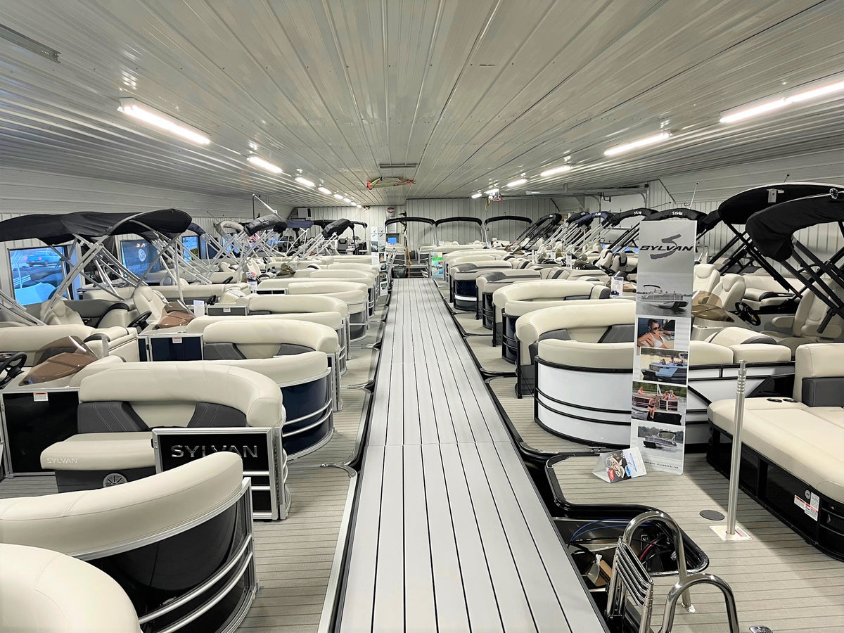 Pontoons and Tritoons For Sale. Wisconsin Pontoon and Tritoon Dealer ...